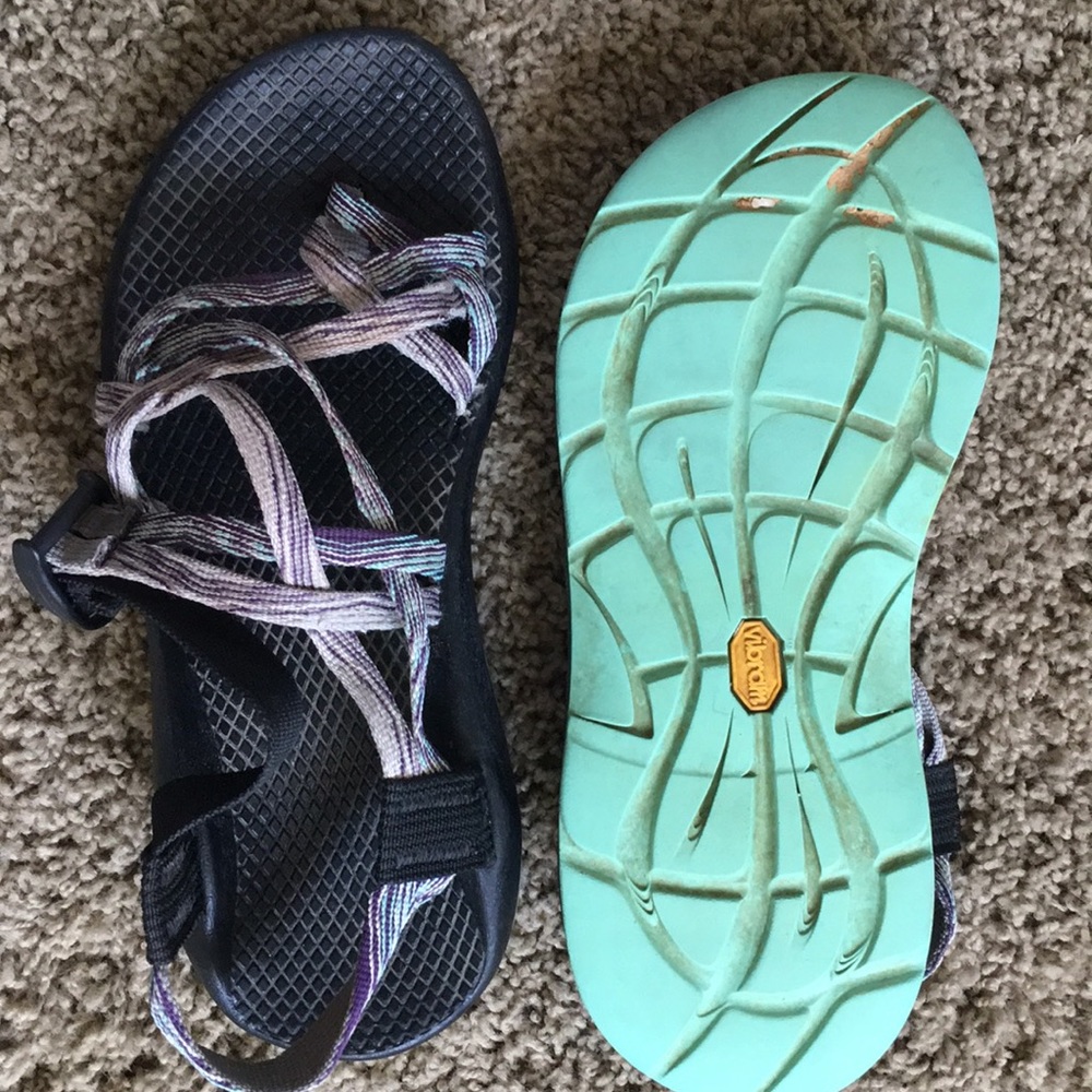 Double Strapped Chacos!!💖